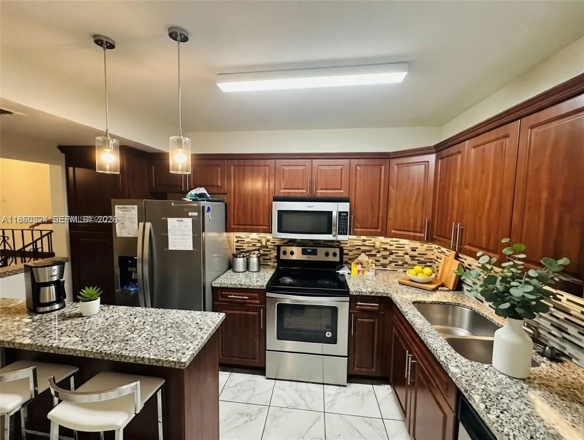 4850 Sw 63rd Ter 323, Davie, Florida 33314, Davie, Florida 33314, 2 Bedrooms Bedrooms, ,2 BathroomsBathrooms,Residential,For Sale,4850 Sw 63rd Ter 323, Davie, Florida 33314,A11860324