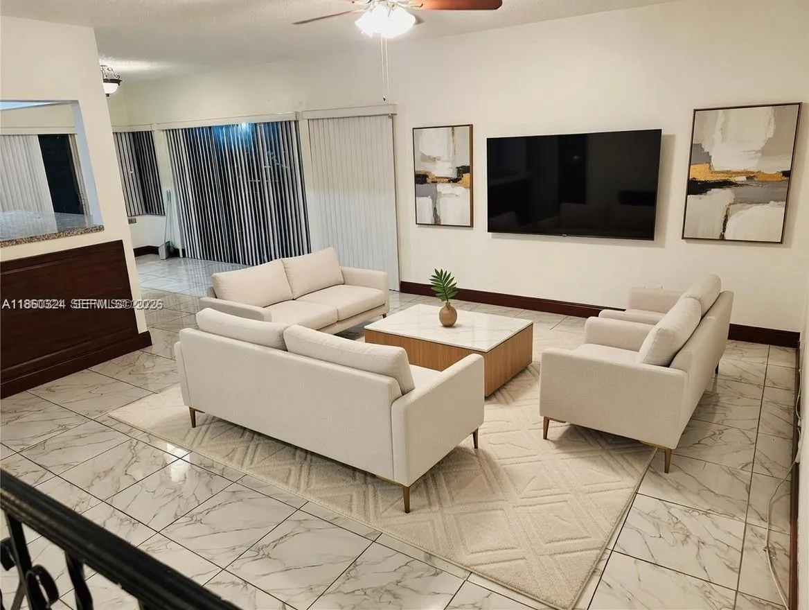 4850 Sw 63rd Ter 323, Davie, Florida 33314, Davie, Florida 33314, 2 Bedrooms Bedrooms, ,2 BathroomsBathrooms,Residential,For Sale,4850 Sw 63rd Ter 323, Davie, Florida 33314,A11860324