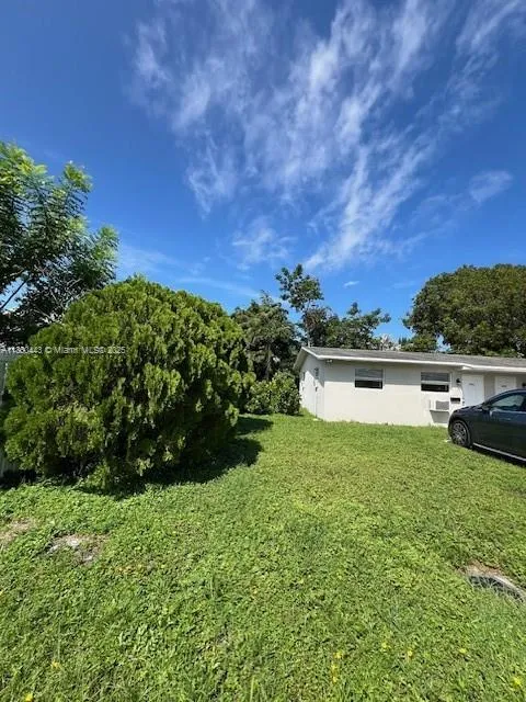 4951 Sw 26th Ave, Dania Beach, Florida 33312, Dania Beach, Florida 33312, ,Residential Income,For Sale,4951 Sw 26th Ave, Dania Beach, Florida 33312,A11860443