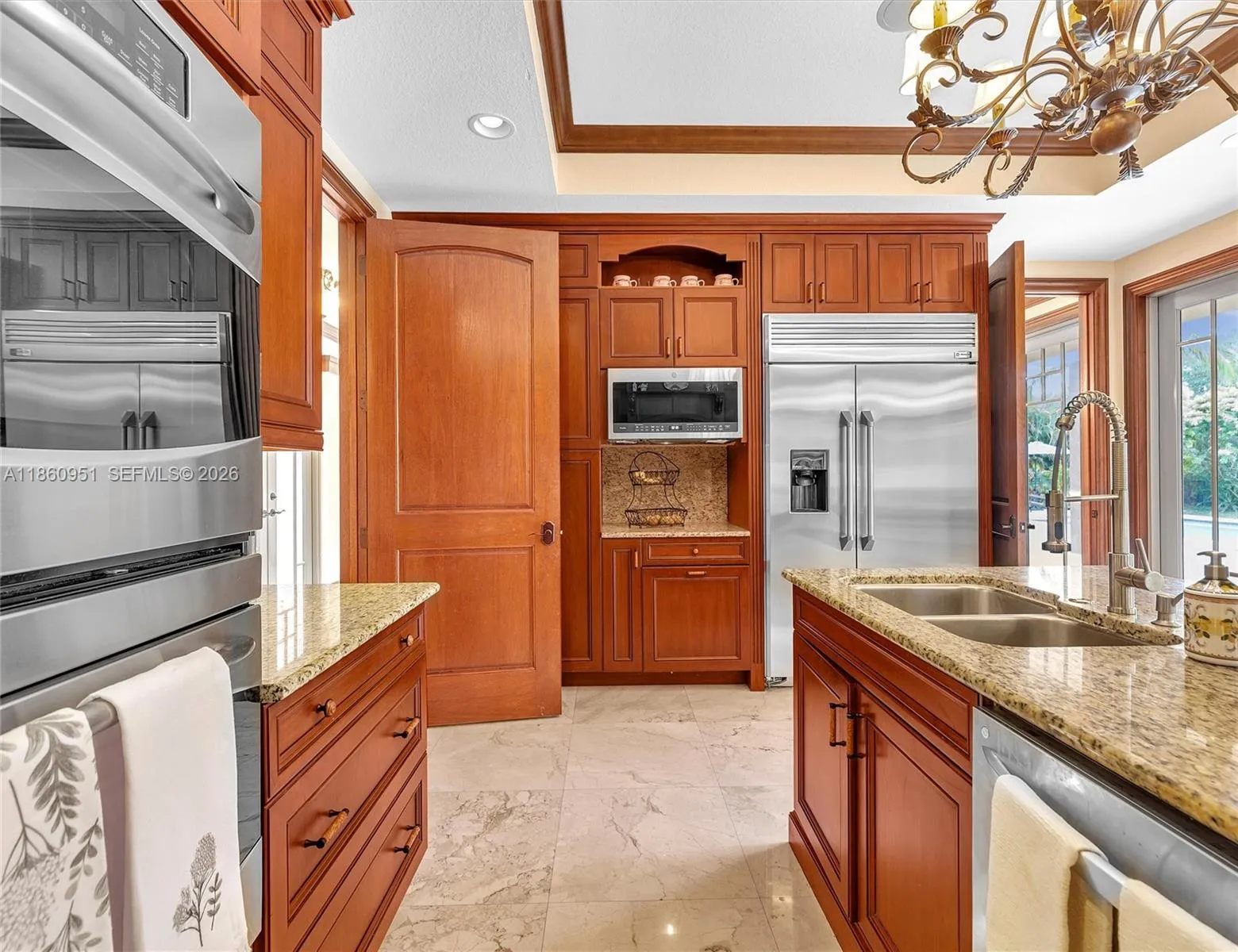 13425 Sw 37th Pl, Davie, Florida 33330, Davie, Florida 33330, 5 Bedrooms Bedrooms, ,4 BathroomsBathrooms,Residential,For Sale,13425 Sw 37th Pl, Davie, Florida 33330,A11860951