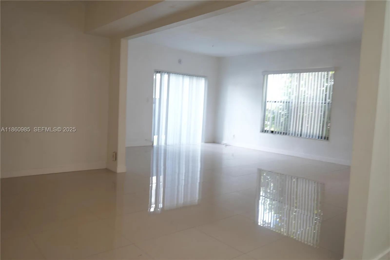 2800 S University Dr 2a, Davie, Florida 33328, Davie, Florida 33328, 3 Bedrooms Bedrooms, ,2 BathroomsBathrooms,Residential,For Sale,2800 S University Dr 2a, Davie, Florida 33328,A11860985