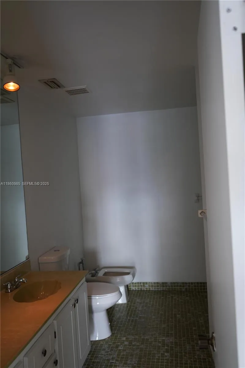 2800 S University Dr 2a, Davie, Florida 33328, Davie, Florida 33328, 3 Bedrooms Bedrooms, ,2 BathroomsBathrooms,Residential,For Sale,2800 S University Dr 2a, Davie, Florida 33328,A11860985