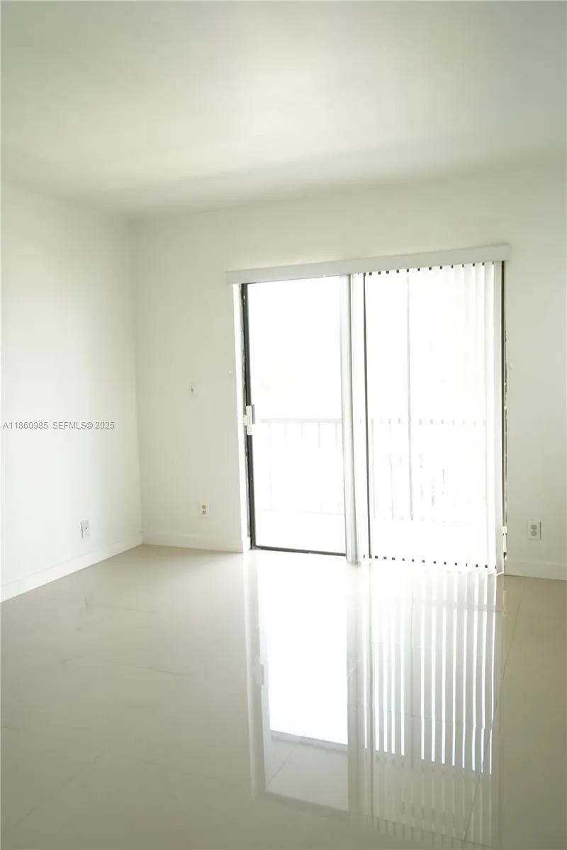 2800 S University Dr 2a, Davie, Florida 33328, Davie, Florida 33328, 3 Bedrooms Bedrooms, ,2 BathroomsBathrooms,Residential,For Sale,2800 S University Dr 2a, Davie, Florida 33328,A11860985