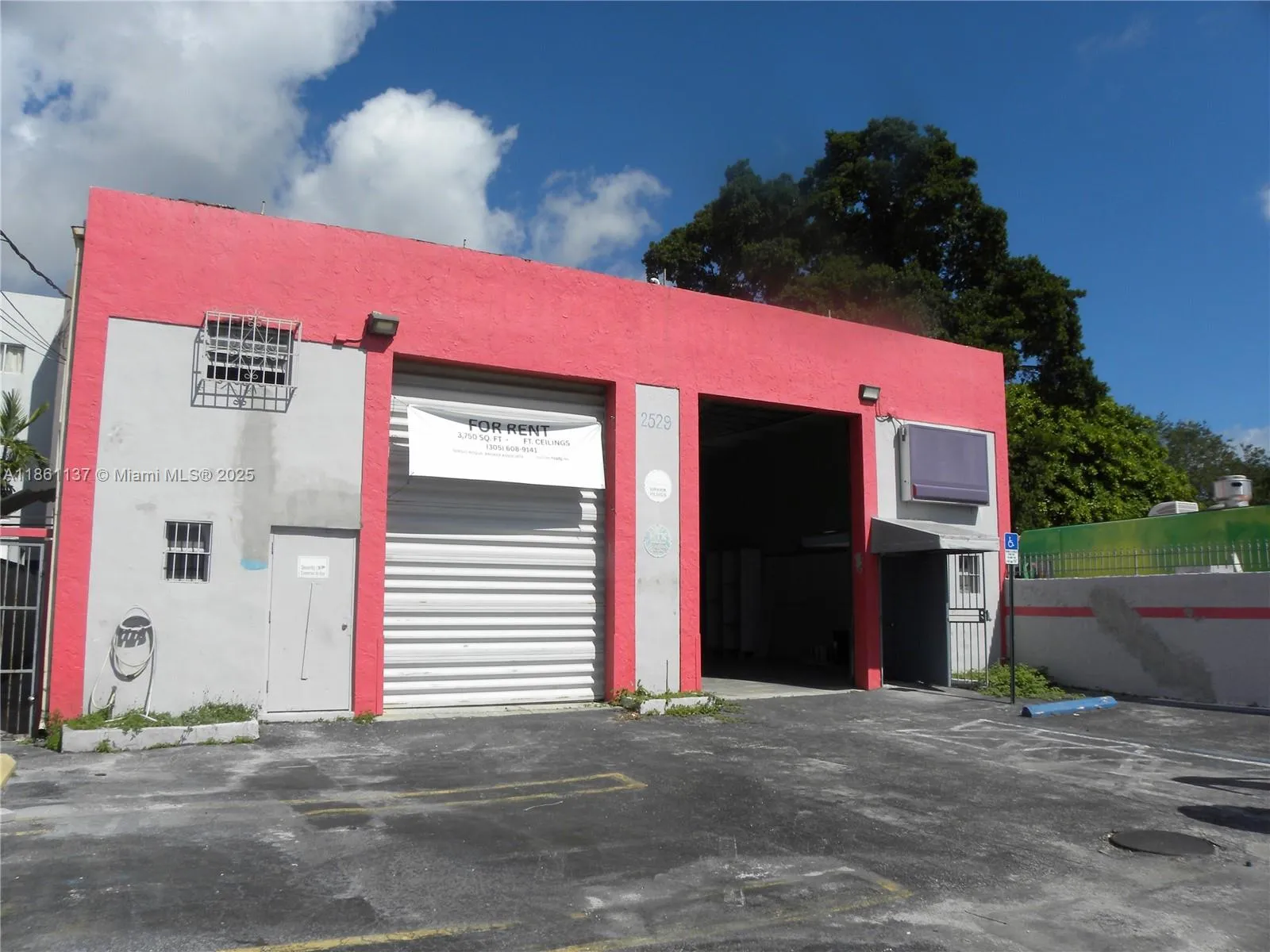 2529 Nw 23rd St, Miami, Florida 33142, Miami, Florida 33142, ,Commercial Lease,For Rent,2529 Nw 23rd St, Miami, Florida 33142,A11861137