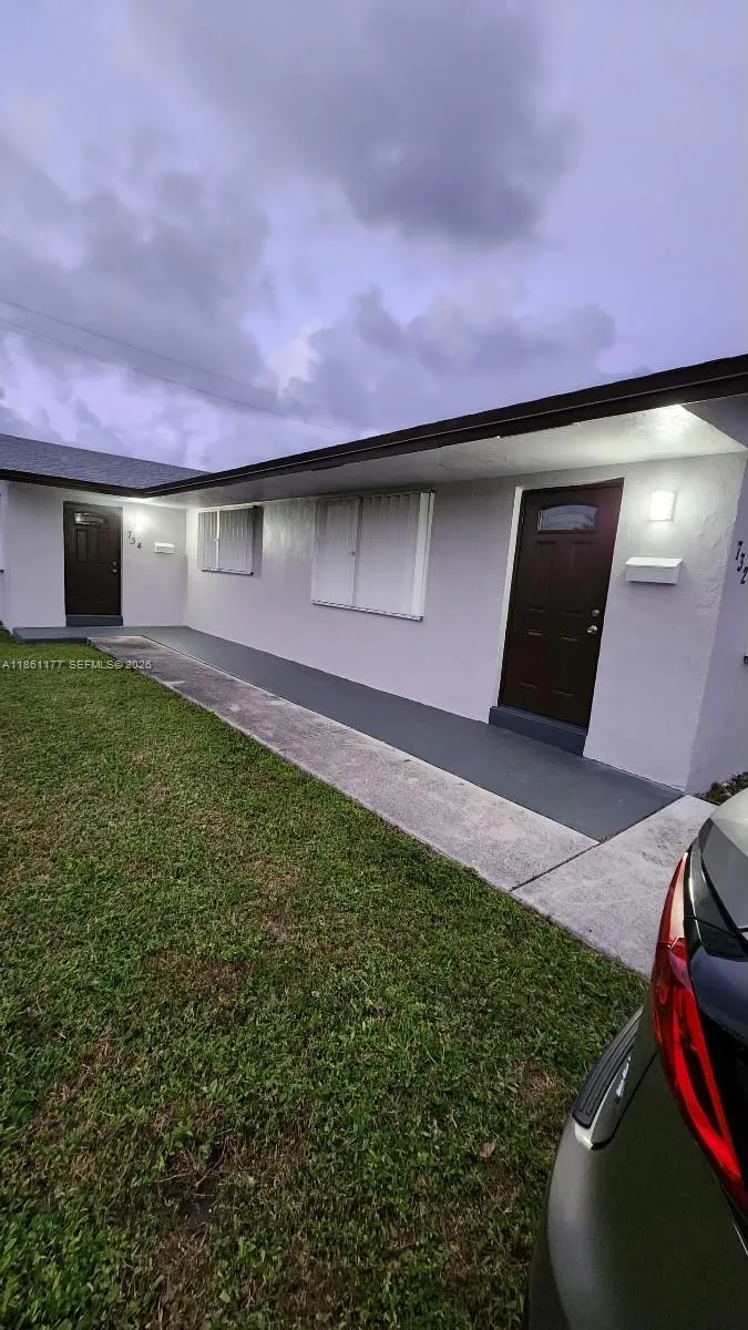 732 Sw 6th St 732, Dania Beach, Florida 33004, Dania Beach, Florida 33004, 1 Bedroom Bedrooms, ,1 BathroomBathrooms,Residential Lease,For Rent,732 Sw 6th St 732, Dania Beach, Florida 33004,A11861177