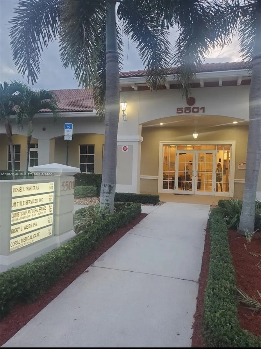 5501 N University Dr 103, Coral Springs, Florida 3, Coral Springs, Florida 33067, ,Commercial Lease,For Rent,5501 N University Dr 103, Coral Springs, Florida 3,A11861248
