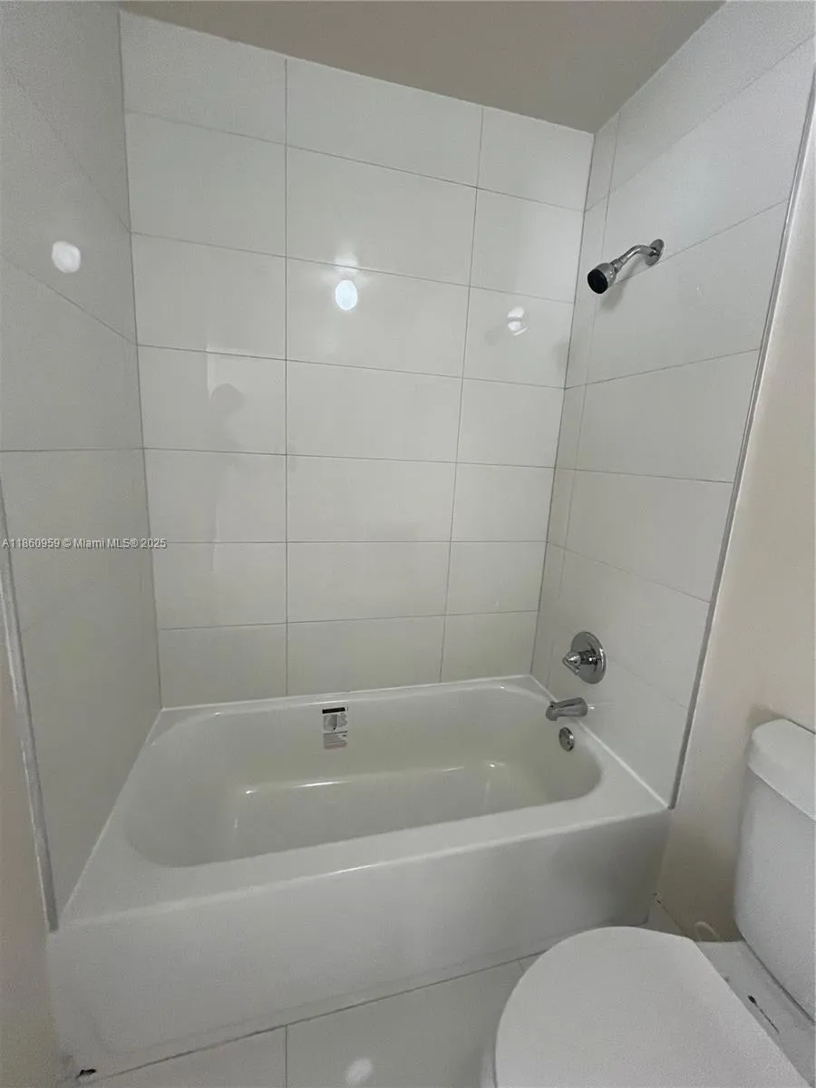 126 Sw 21st Ave, Miami, Florida 33135, Miami, Florida 33135, ,Commercial Sale,For Sale,126 Sw 21st Ave, Miami, Florida 33135,A11860959