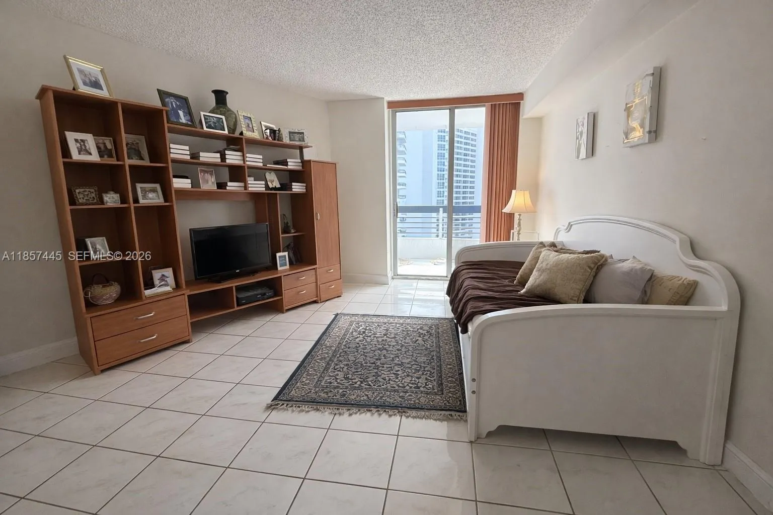 19195 Ne 36th Ct 2103, Aventura, Florida 33180, Aventura, Florida 33180, 2 Bedrooms Bedrooms, ,2 BathroomsBathrooms,Residential,For Sale,19195 Ne 36th Ct 2103, Aventura, Florida 33180,A11857445