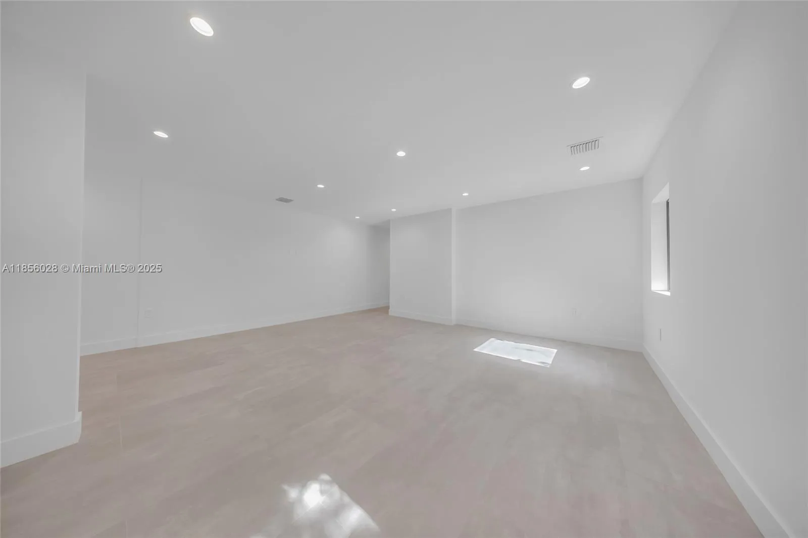 2151 Nw 1st Ter, Miami, Florida 33125, Miami, Florida 33125, ,Residential Income,For Sale,2151 Nw 1st Ter, Miami, Florida 33125,A11856028