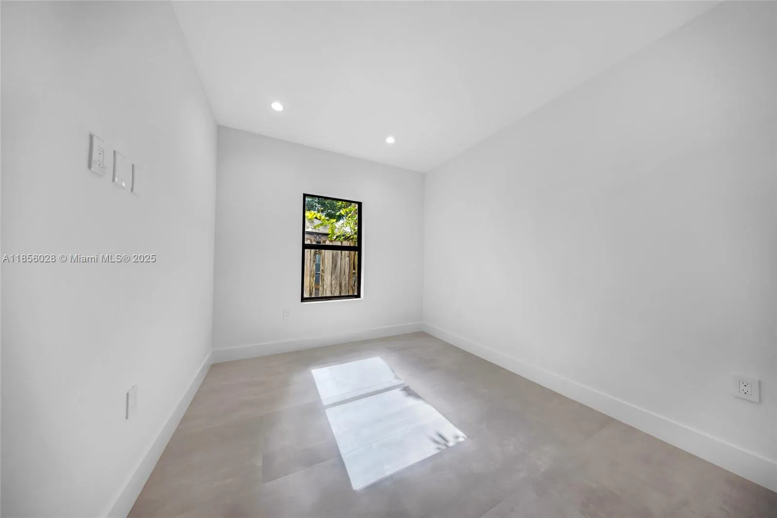 2151 Nw 1st Ter, Miami, Florida 33125, Miami, Florida 33125, ,Residential Income,For Sale,2151 Nw 1st Ter, Miami, Florida 33125,A11856028