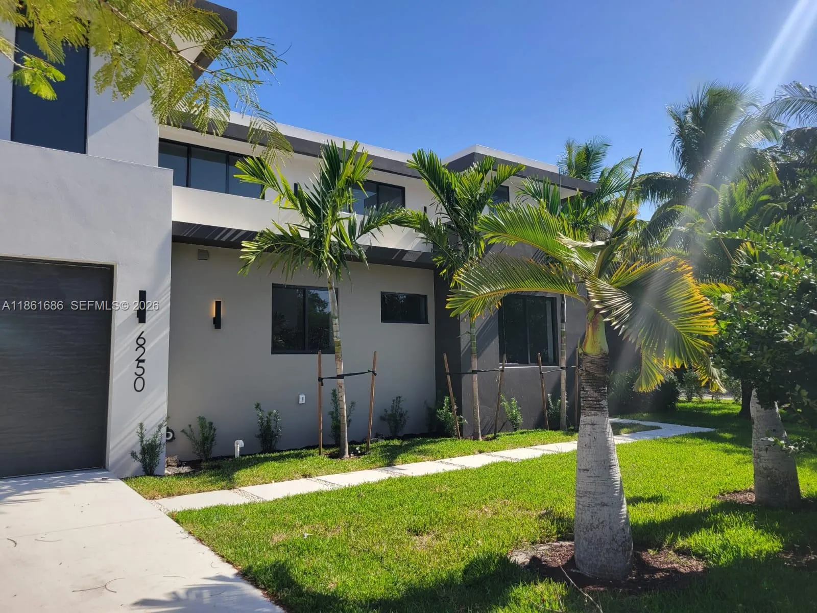 6250 Sw 78th St, South Miami, Florida 33143, South Miami, Florida 33143, 6 Bedrooms Bedrooms, ,7 BathroomsBathrooms,Residential,For Sale,6250 Sw 78th St, South Miami, Florida 33143,A11861686