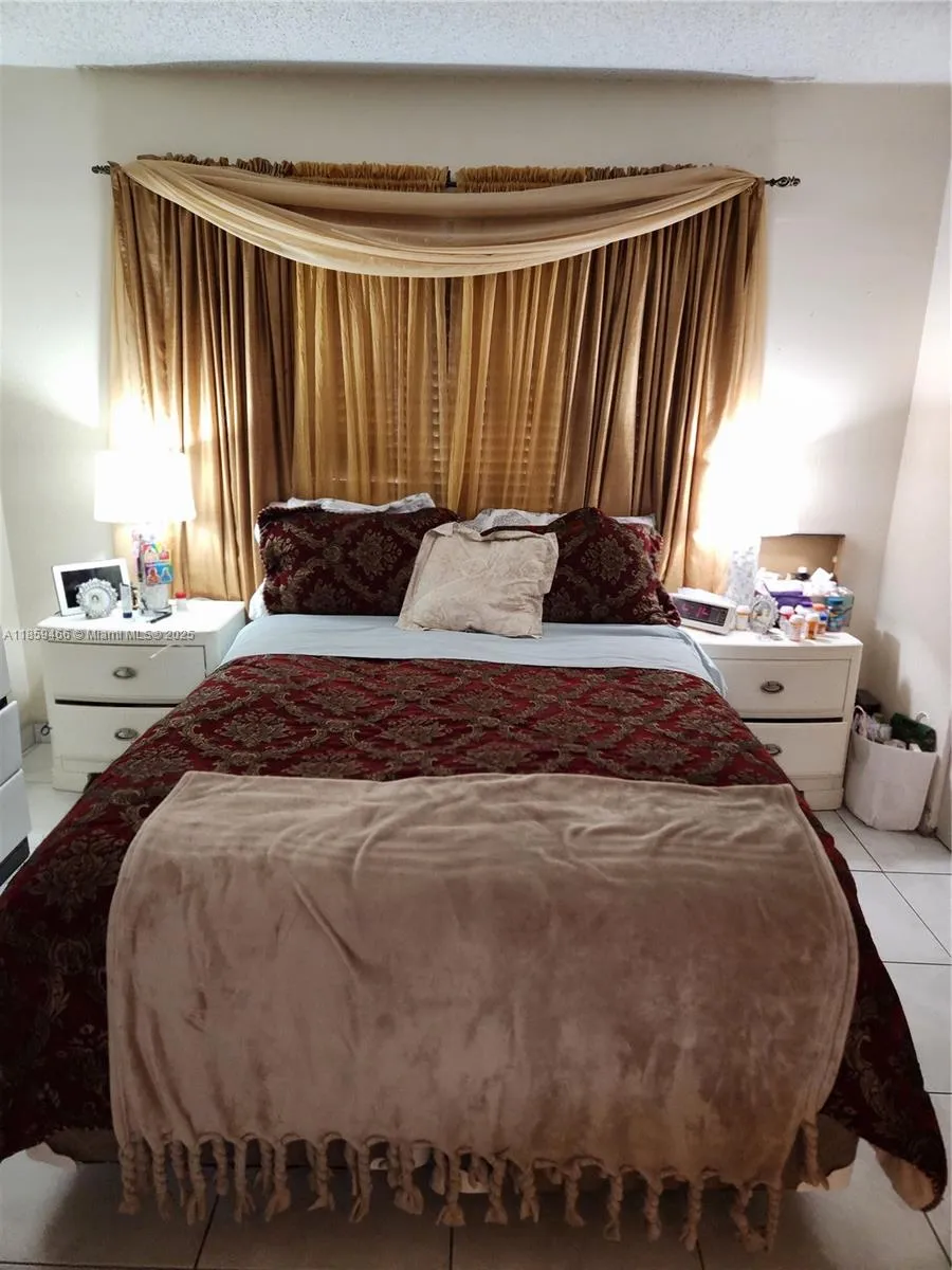 8360 Nw 8th St 6-2, Miami, Florida 33126, Miami, Florida 33126, 2 Bedrooms Bedrooms, ,2 BathroomsBathrooms,Residential,For Sale,8360 Nw 8th St 6-2, Miami, Florida 33126,A11859466