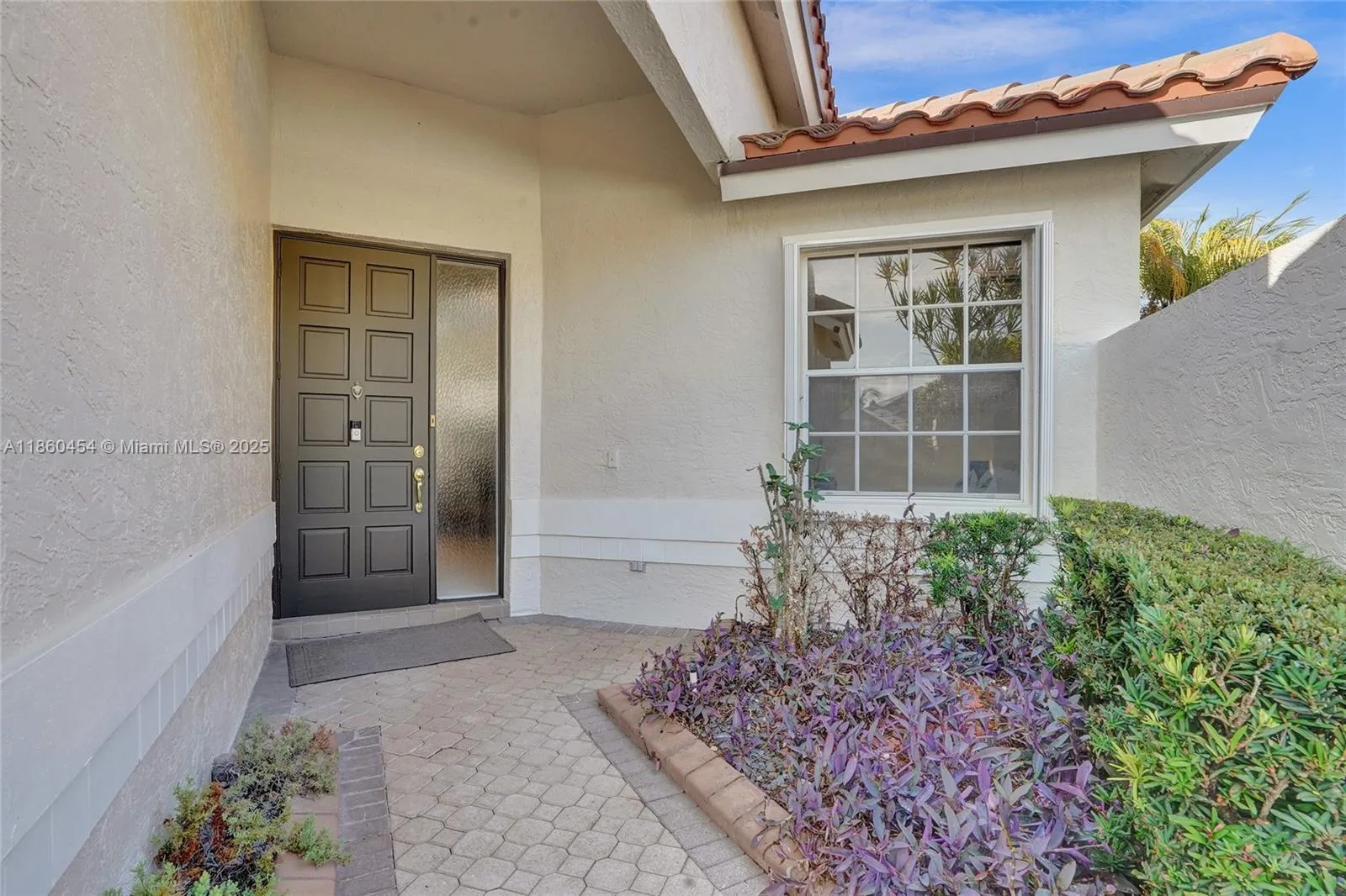 1485 W Lacosta Dr W, Pembroke Pines, Florida 33027, Pembroke Pines, Florida 33027, 4 Bedrooms Bedrooms, ,2 BathroomsBathrooms,Residential,For Sale,1485 W Lacosta Dr W, Pembroke Pines, Florida 33027,A11860454