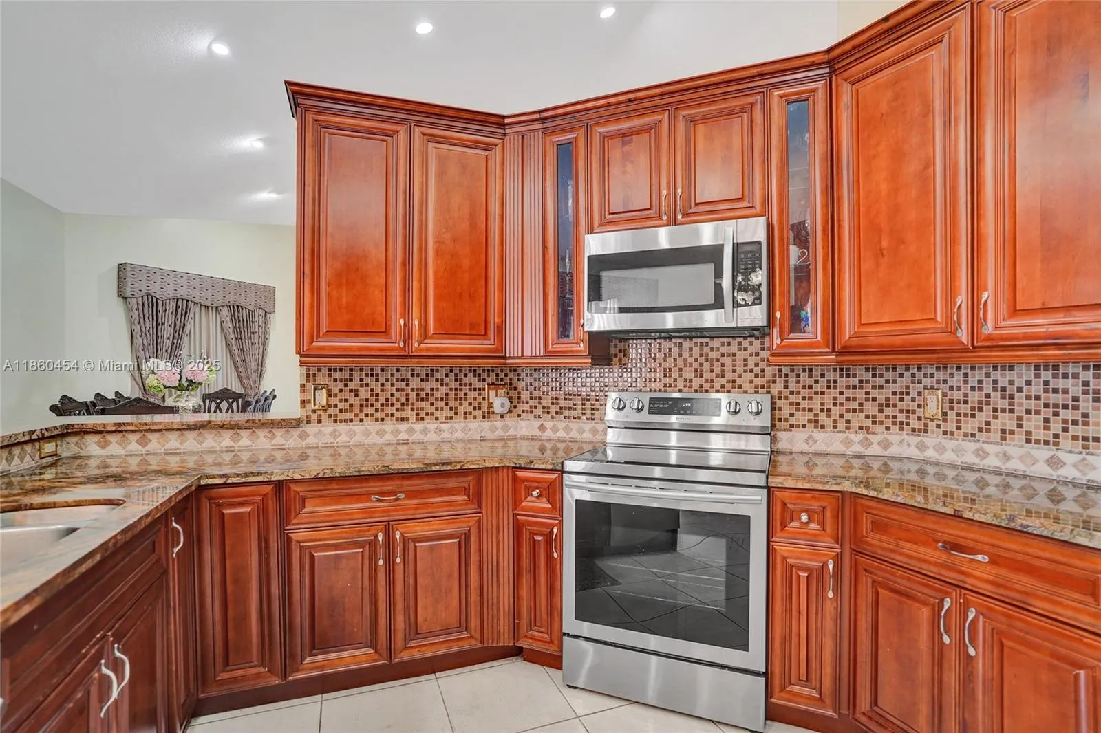 1485 W Lacosta Dr W, Pembroke Pines, Florida 33027, Pembroke Pines, Florida 33027, 4 Bedrooms Bedrooms, ,2 BathroomsBathrooms,Residential,For Sale,1485 W Lacosta Dr W, Pembroke Pines, Florida 33027,A11860454