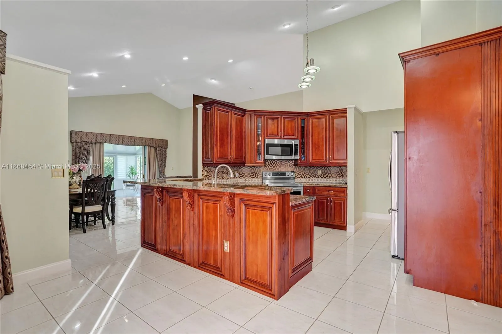 1485 W Lacosta Dr W, Pembroke Pines, Florida 33027, Pembroke Pines, Florida 33027, 4 Bedrooms Bedrooms, ,2 BathroomsBathrooms,Residential,For Sale,1485 W Lacosta Dr W, Pembroke Pines, Florida 33027,A11860454