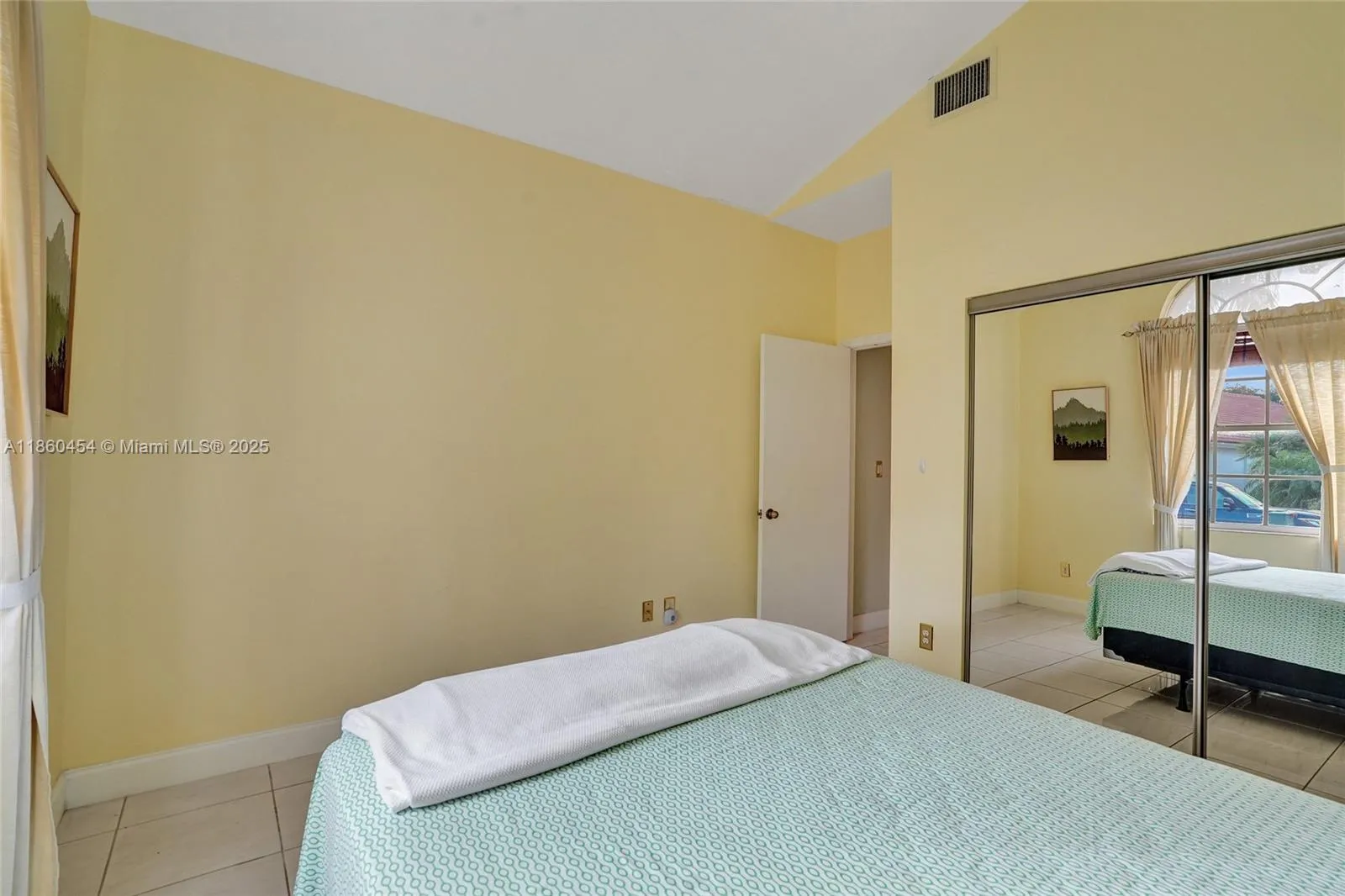 1485 W Lacosta Dr W, Pembroke Pines, Florida 33027, Pembroke Pines, Florida 33027, 4 Bedrooms Bedrooms, ,2 BathroomsBathrooms,Residential,For Sale,1485 W Lacosta Dr W, Pembroke Pines, Florida 33027,A11860454