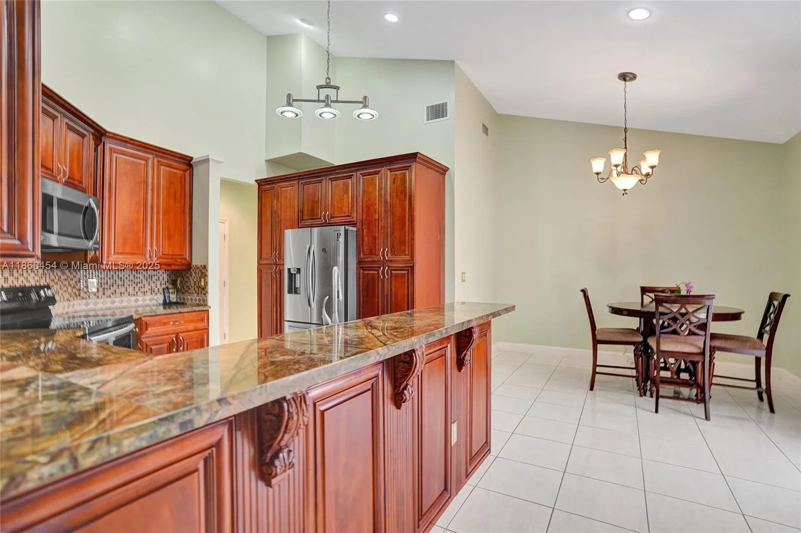 1485 W Lacosta Dr W, Pembroke Pines, Florida 33027, Pembroke Pines, Florida 33027, 4 Bedrooms Bedrooms, ,2 BathroomsBathrooms,Residential,For Sale,1485 W Lacosta Dr W, Pembroke Pines, Florida 33027,A11860454