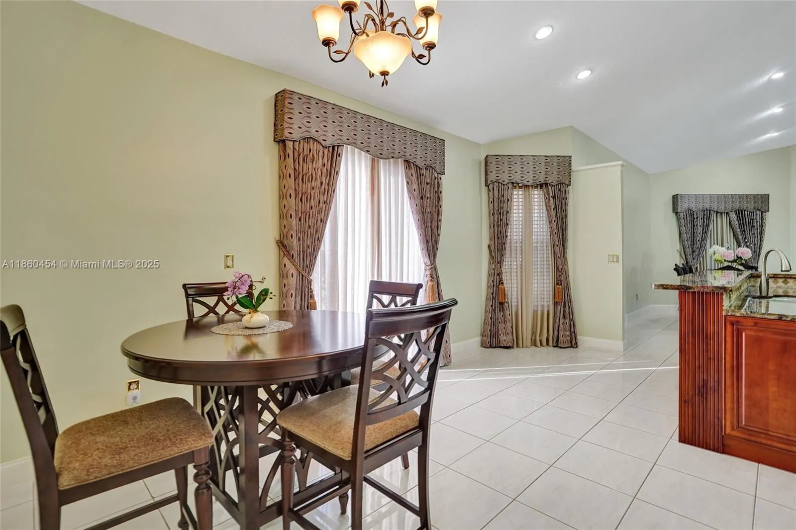 1485 W Lacosta Dr W, Pembroke Pines, Florida 33027, Pembroke Pines, Florida 33027, 4 Bedrooms Bedrooms, ,2 BathroomsBathrooms,Residential,For Sale,1485 W Lacosta Dr W, Pembroke Pines, Florida 33027,A11860454