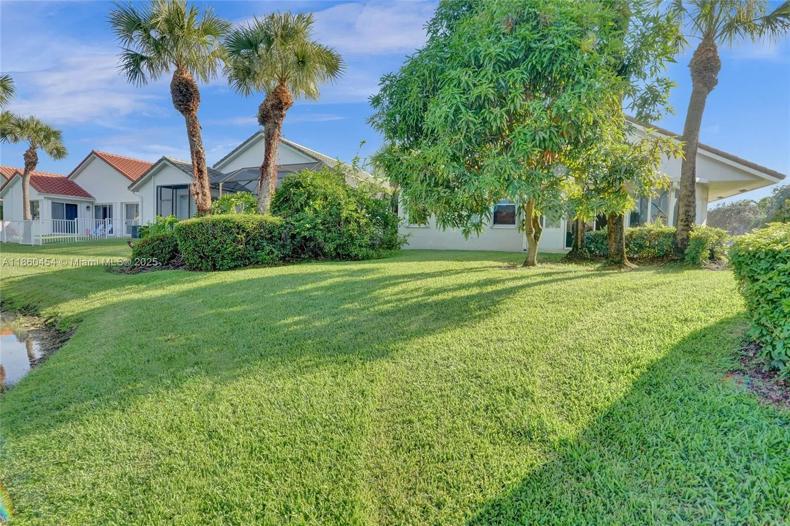 1485 W Lacosta Dr W, Pembroke Pines, Florida 33027, Pembroke Pines, Florida 33027, 4 Bedrooms Bedrooms, ,2 BathroomsBathrooms,Residential,For Sale,1485 W Lacosta Dr W, Pembroke Pines, Florida 33027,A11860454