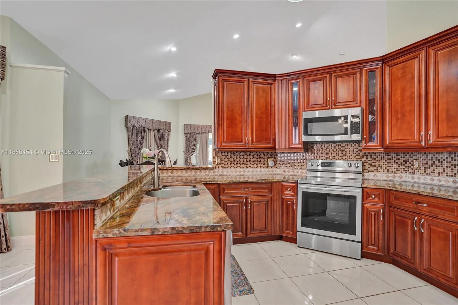 1485 W Lacosta Dr W, Pembroke Pines, Florida 33027, Pembroke Pines, Florida 33027, 4 Bedrooms Bedrooms, ,2 BathroomsBathrooms,Residential,For Sale,1485 W Lacosta Dr W, Pembroke Pines, Florida 33027,A11860454
