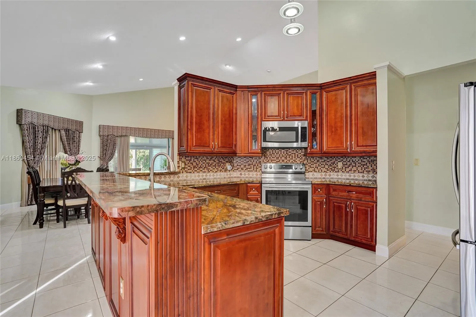 1485 W Lacosta Dr W, Pembroke Pines, Florida 33027, Pembroke Pines, Florida 33027, 4 Bedrooms Bedrooms, ,2 BathroomsBathrooms,Residential,For Sale,1485 W Lacosta Dr W, Pembroke Pines, Florida 33027,A11860454