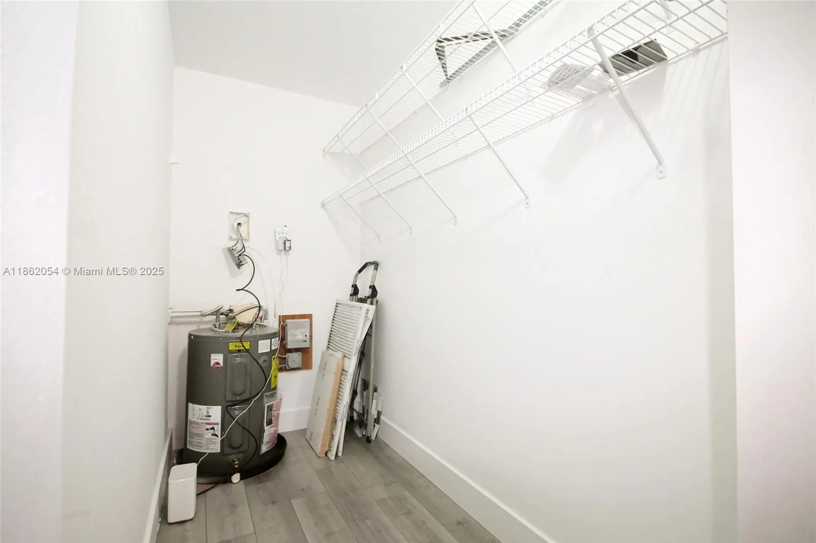 301 Sw 135th Ave 113c, Pembroke Pines, Florida 330, Pembroke Pines, Florida 33027, 2 Bedrooms Bedrooms, ,1 BathroomBathrooms,Residential,For Sale,301 Sw 135th Ave 113c, Pembroke Pines, Florida 330,A11862054