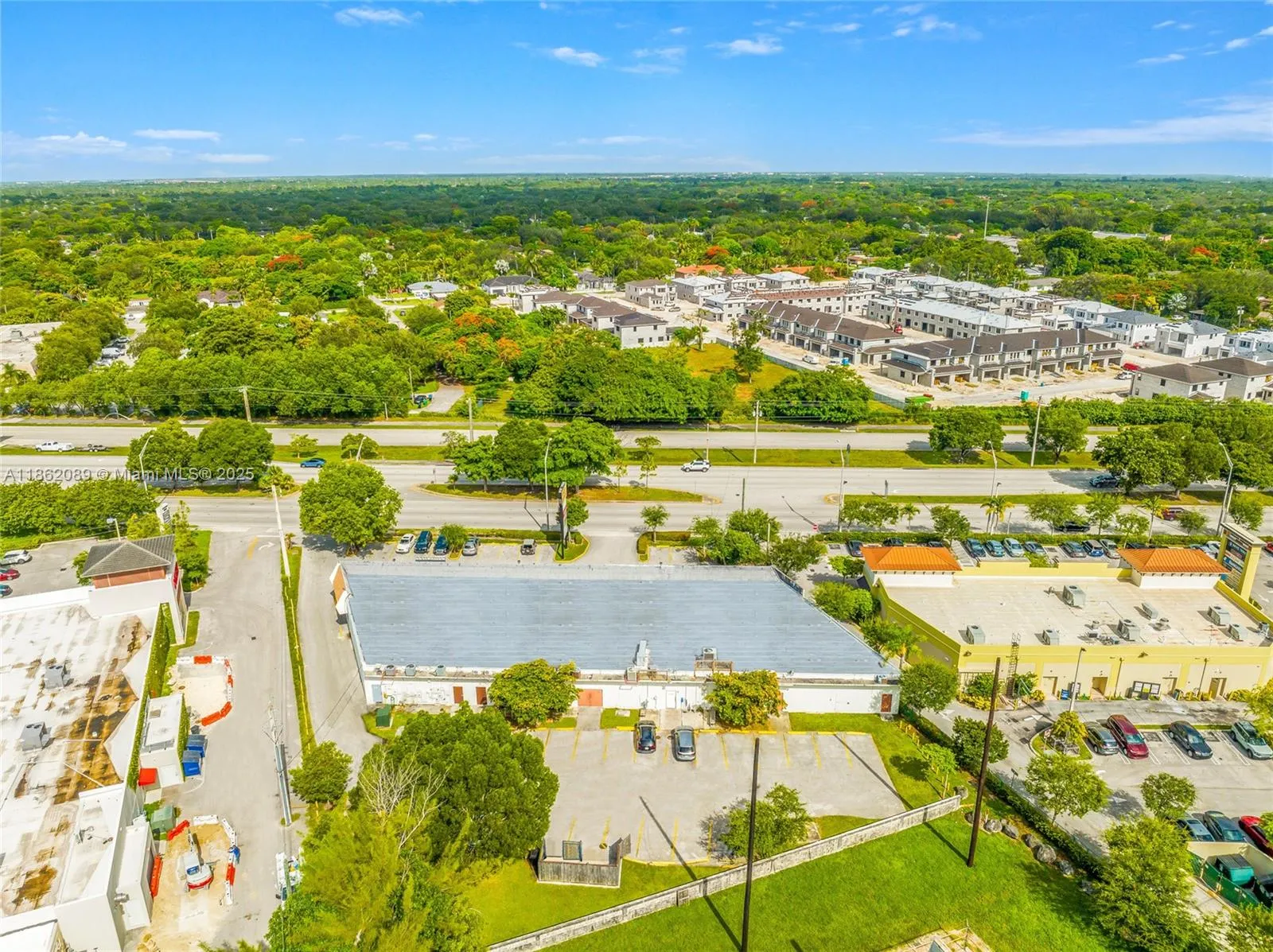 12253 S Dixie Hwy, Pinecrest, Florida 33156, Pinecrest, Florida 33156, ,Commercial Lease,For Rent,12253 S Dixie Hwy, Pinecrest, Florida 33156,A11862089