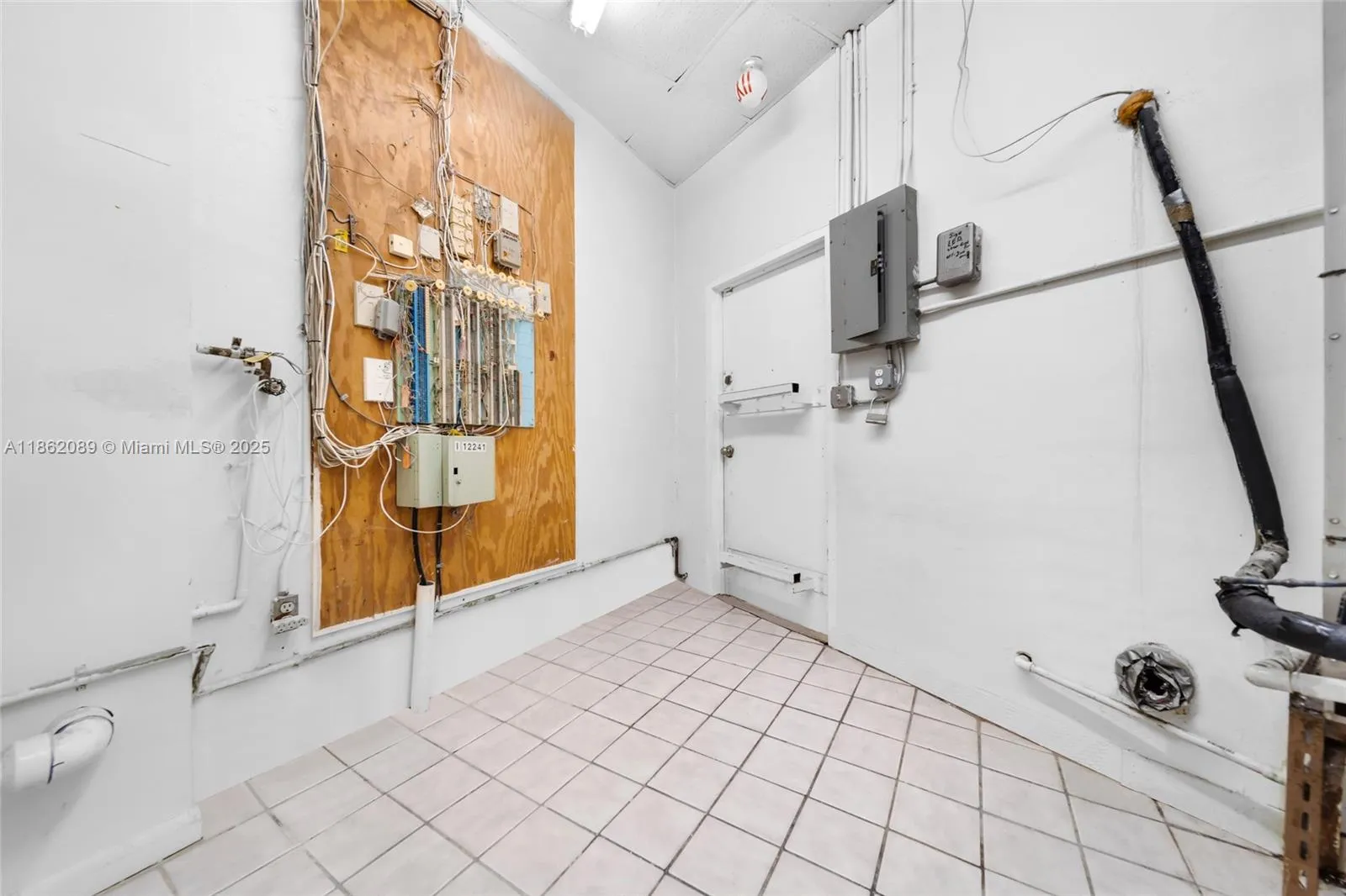 12253 S Dixie Hwy, Pinecrest, Florida 33156, Pinecrest, Florida 33156, ,Commercial Lease,For Rent,12253 S Dixie Hwy, Pinecrest, Florida 33156,A11862089