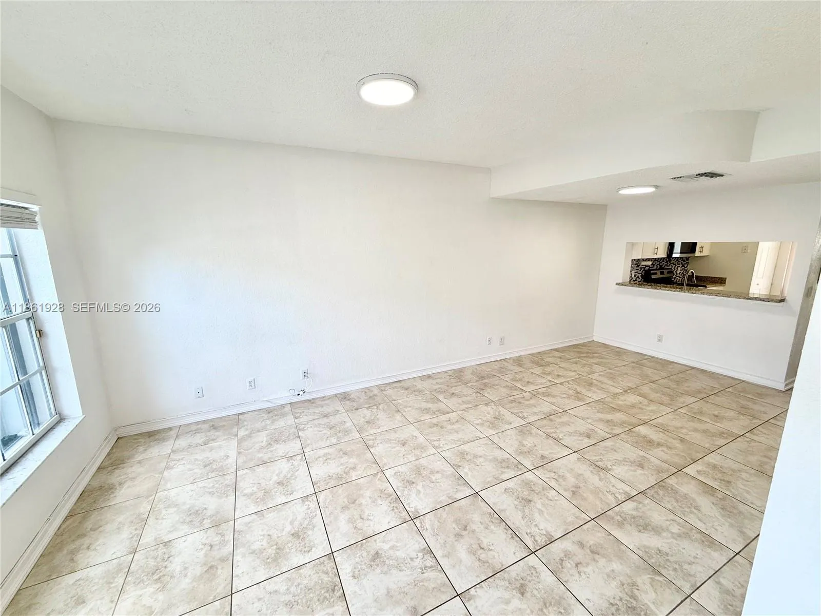 70 Whitehead Cir 70, Weston, Florida 33326, Weston, Florida 33326, 2 Bedrooms Bedrooms, ,2 BathroomsBathrooms,Residential Lease,For Rent,70 Whitehead Cir 70, Weston, Florida 33326,A11861928