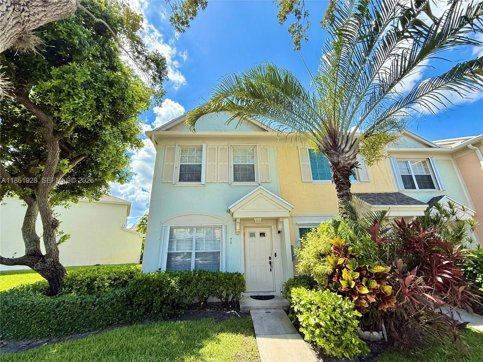 70 Whitehead Cir 70, Weston, Florida 33326, Weston, Florida 33326, 2 Bedrooms Bedrooms, ,2 BathroomsBathrooms,Residential Lease,For Rent,70 Whitehead Cir 70, Weston, Florida 33326,A11861928