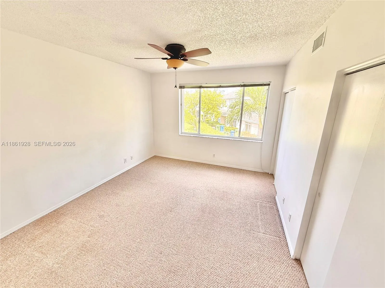 70 Whitehead Cir 70, Weston, Florida 33326, Weston, Florida 33326, 2 Bedrooms Bedrooms, ,2 BathroomsBathrooms,Residential Lease,For Rent,70 Whitehead Cir 70, Weston, Florida 33326,A11861928