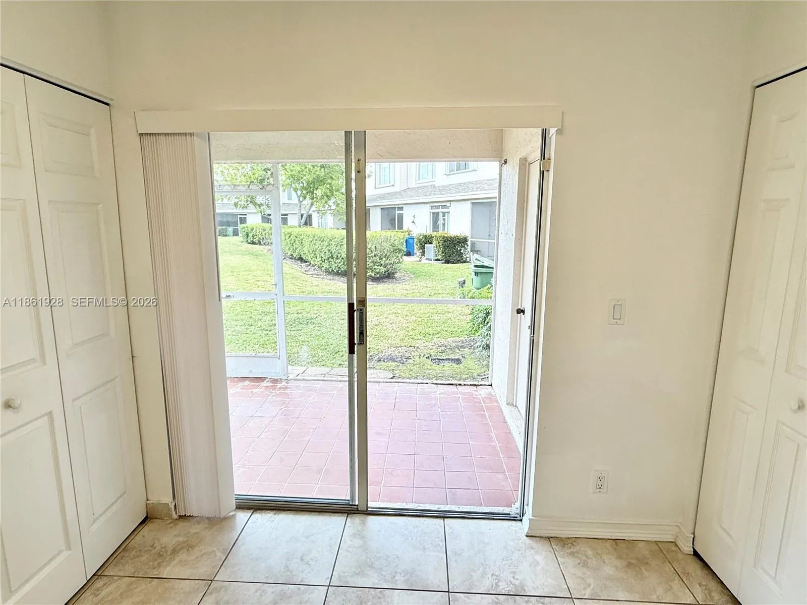 70 Whitehead Cir 70, Weston, Florida 33326, Weston, Florida 33326, 2 Bedrooms Bedrooms, ,2 BathroomsBathrooms,Residential Lease,For Rent,70 Whitehead Cir 70, Weston, Florida 33326,A11861928