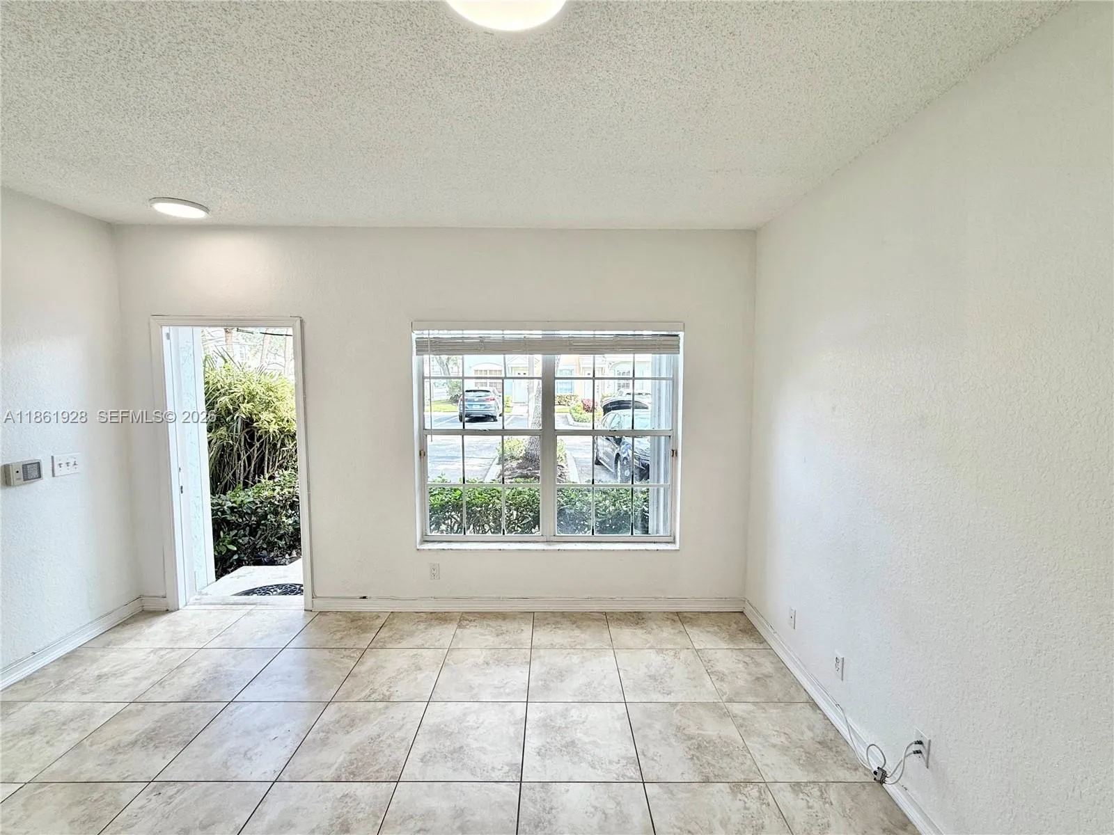 70 Whitehead Cir 70, Weston, Florida 33326, Weston, Florida 33326, 2 Bedrooms Bedrooms, ,2 BathroomsBathrooms,Residential Lease,For Rent,70 Whitehead Cir 70, Weston, Florida 33326,A11861928