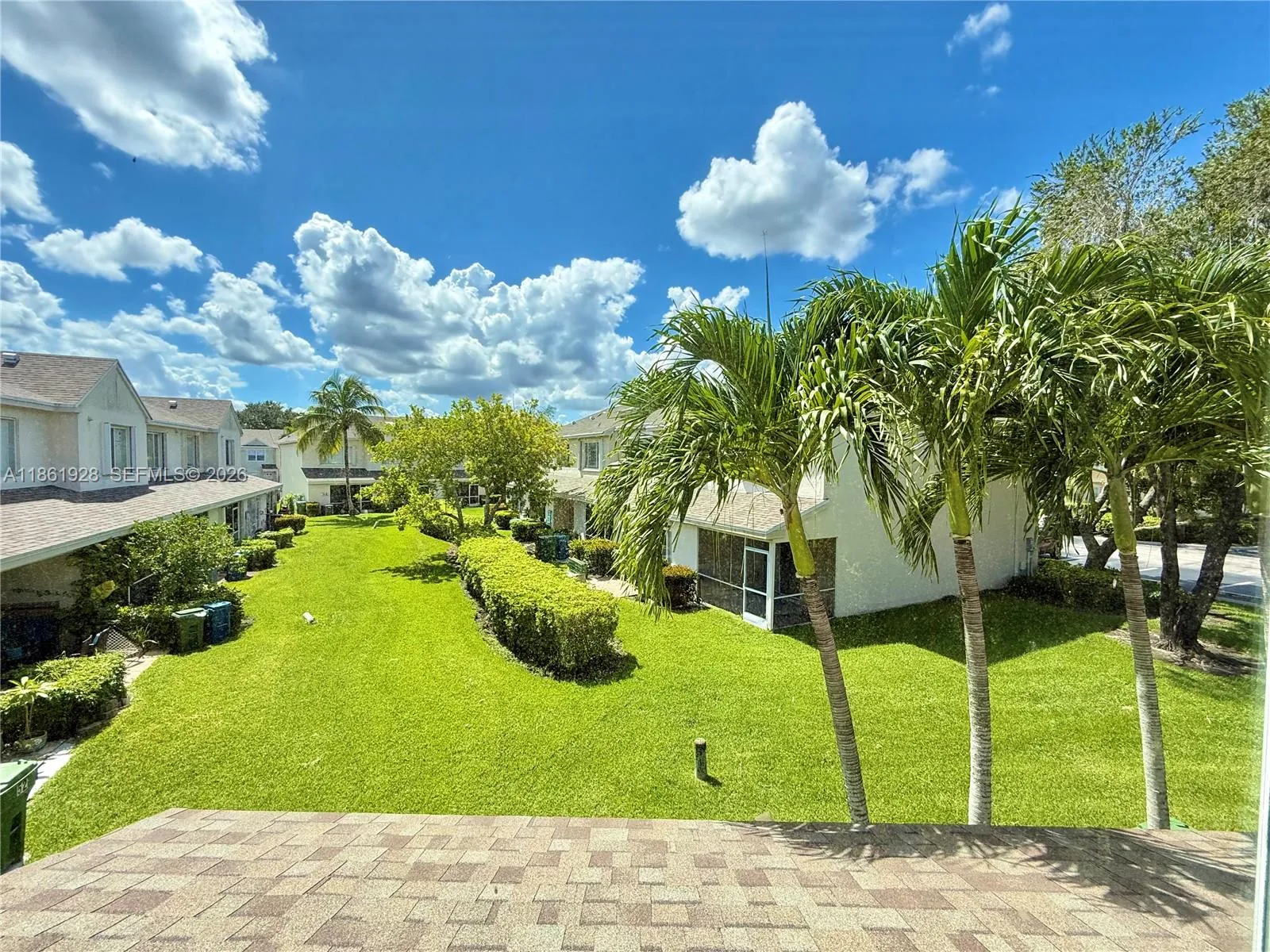 70 Whitehead Cir 70, Weston, Florida 33326, Weston, Florida 33326, 2 Bedrooms Bedrooms, ,2 BathroomsBathrooms,Residential Lease,For Rent,70 Whitehead Cir 70, Weston, Florida 33326,A11861928