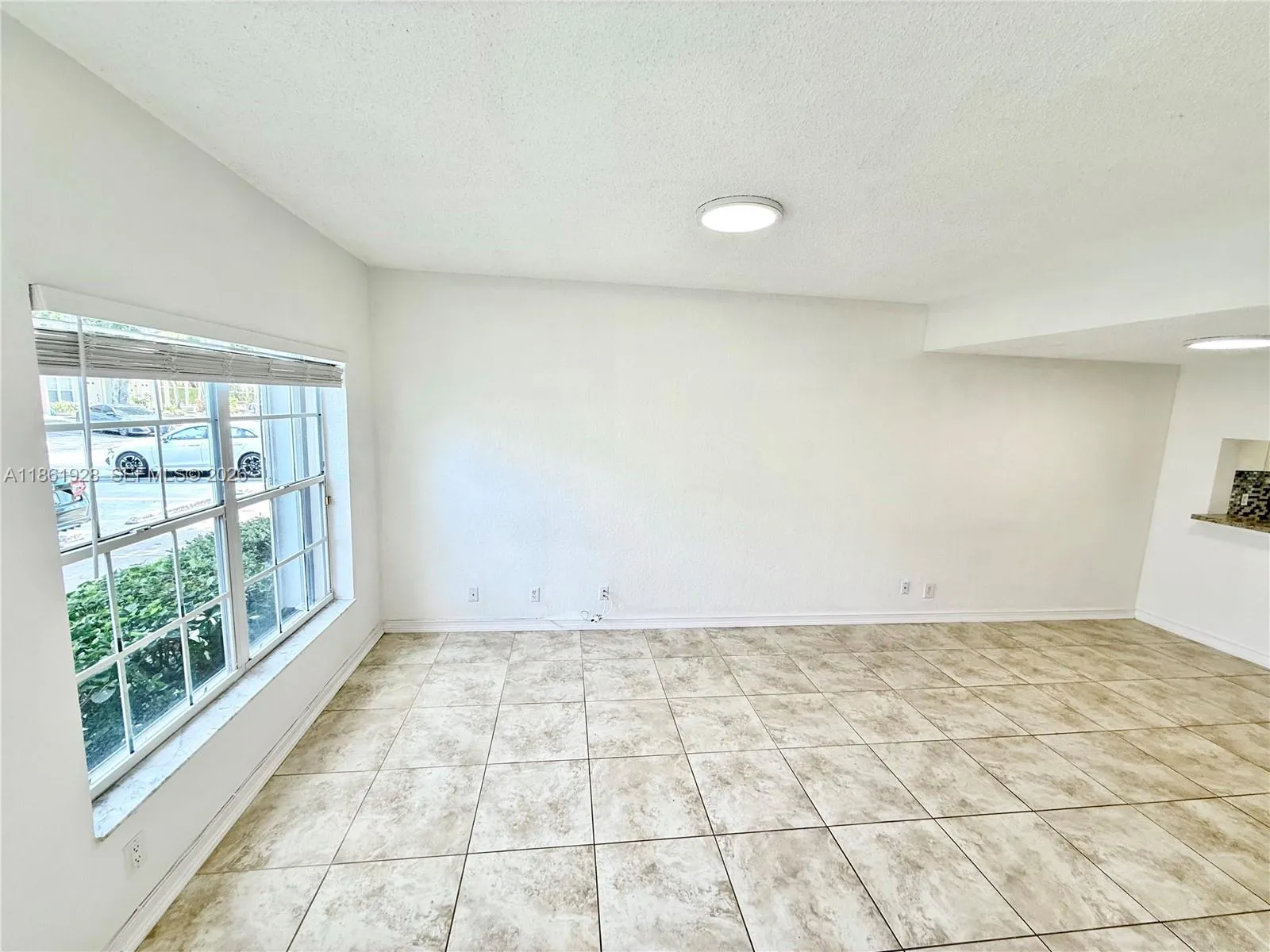 70 Whitehead Cir 70, Weston, Florida 33326, Weston, Florida 33326, 2 Bedrooms Bedrooms, ,2 BathroomsBathrooms,Residential Lease,For Rent,70 Whitehead Cir 70, Weston, Florida 33326,A11861928