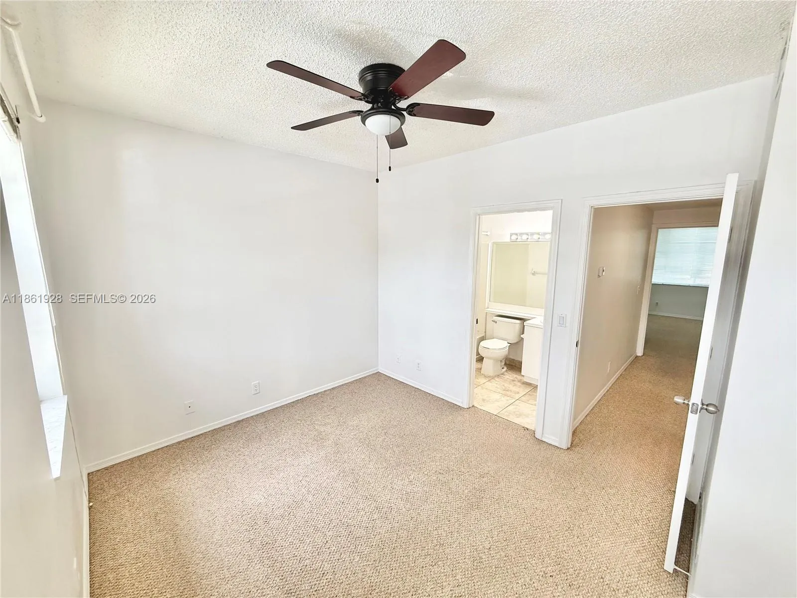 70 Whitehead Cir 70, Weston, Florida 33326, Weston, Florida 33326, 2 Bedrooms Bedrooms, ,2 BathroomsBathrooms,Residential Lease,For Rent,70 Whitehead Cir 70, Weston, Florida 33326,A11861928