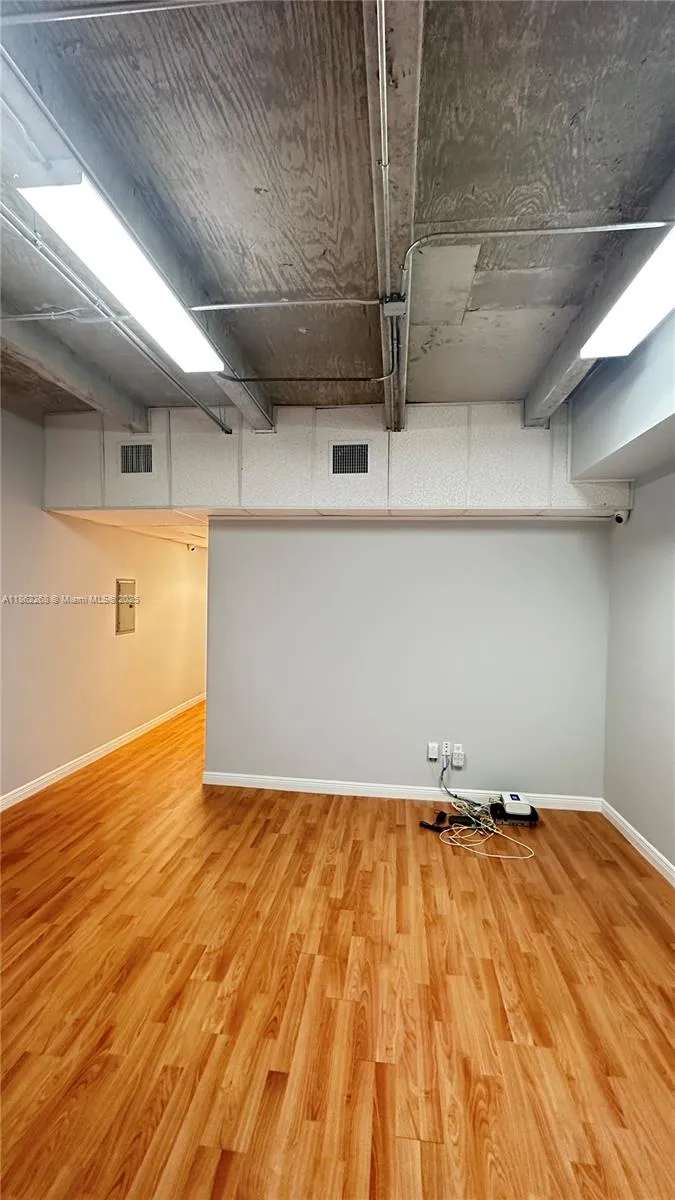 814 Ponce De Leon Blvd 317, Coral Gables, Florida, Coral Gables, Florida 33134, ,Commercial Lease,For Rent,814 Ponce De Leon Blvd 317, Coral Gables, Florida ,A11862268