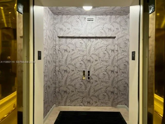 10 Edgewater Dr 4h, Coral Gables, Florida 33133, Coral Gables, Florida 33133, 2 Bedrooms Bedrooms, ,3 BathroomsBathrooms,Residential,For Sale,10 Edgewater Dr 4h, Coral Gables, Florida 33133,A11860116