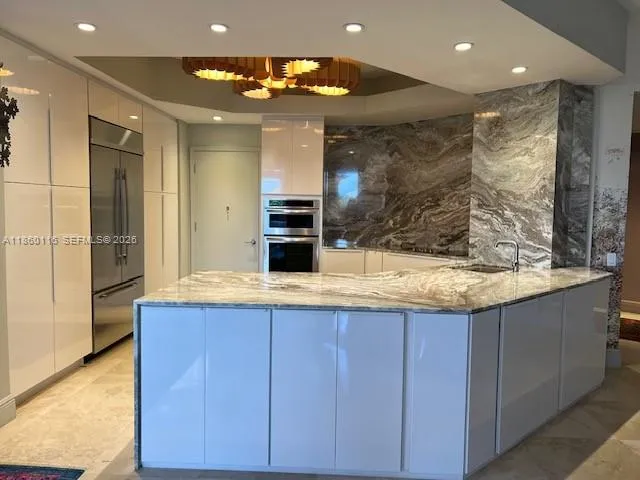 10 Edgewater Dr 4h, Coral Gables, Florida 33133, Coral Gables, Florida 33133, 2 Bedrooms Bedrooms, ,3 BathroomsBathrooms,Residential,For Sale,10 Edgewater Dr 4h, Coral Gables, Florida 33133,A11860116