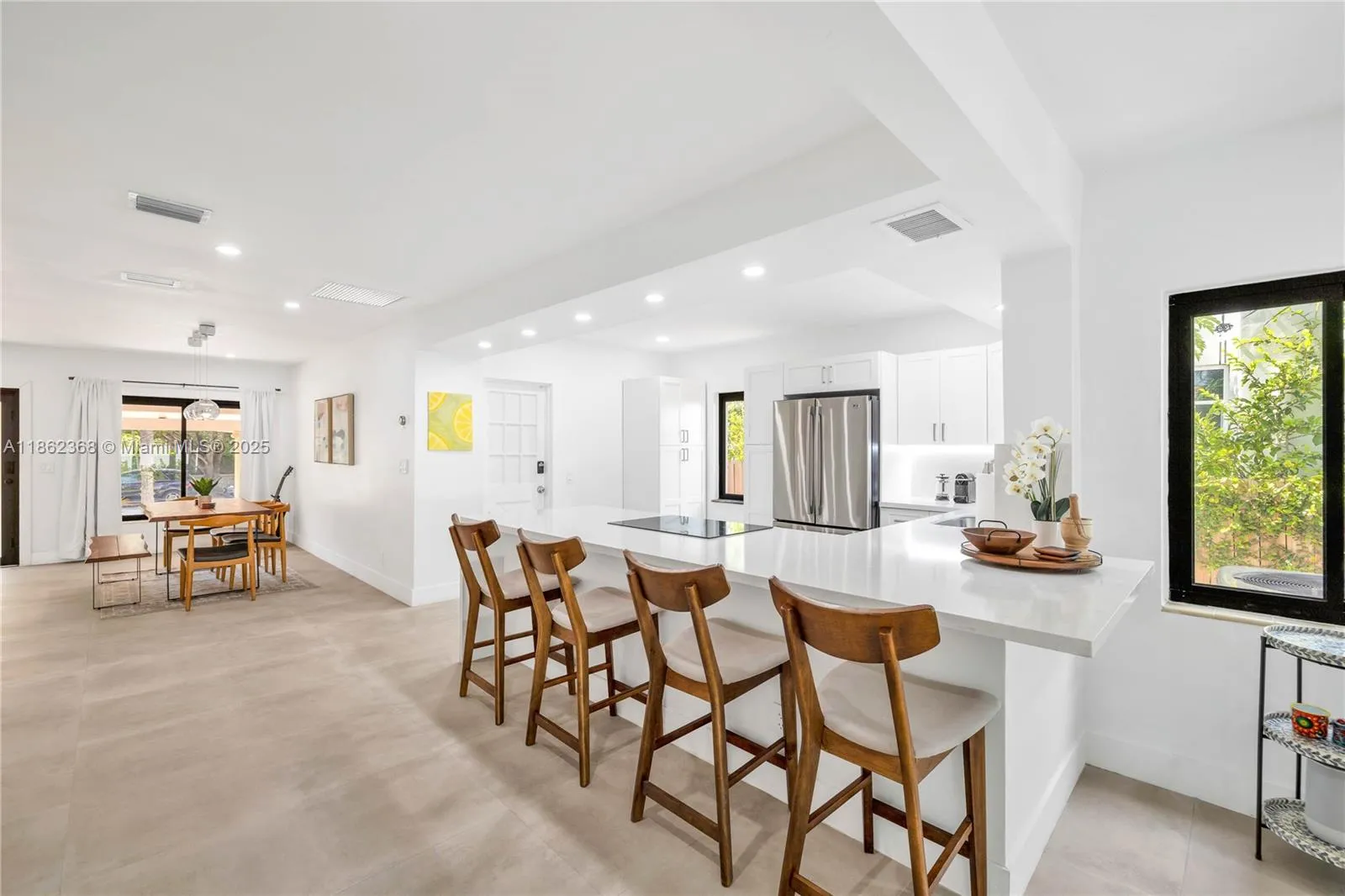 341 Sw 21st Rd, Miami, Florida 33129, Miami, Florida 33129, 3 Bedrooms Bedrooms, ,3 BathroomsBathrooms,Residential Lease,For Rent,341 Sw 21st Rd, Miami, Florida 33129,A11862368