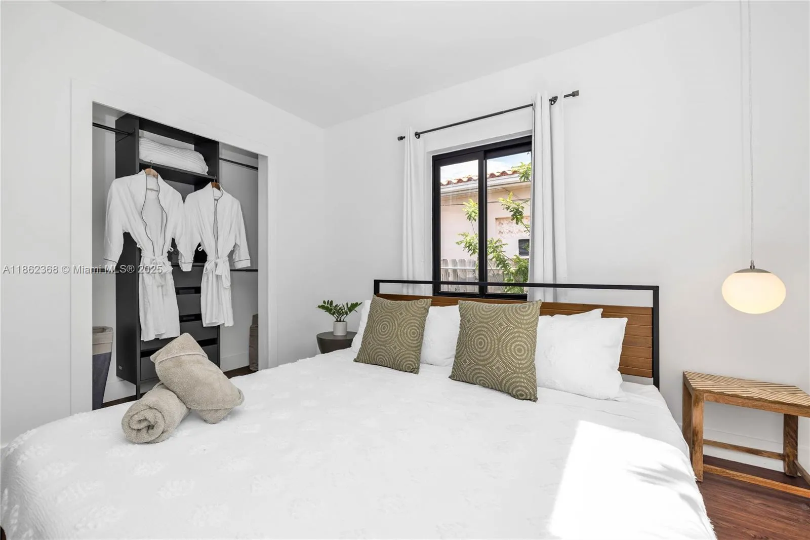 341 Sw 21st Rd, Miami, Florida 33129, Miami, Florida 33129, 3 Bedrooms Bedrooms, ,3 BathroomsBathrooms,Residential Lease,For Rent,341 Sw 21st Rd, Miami, Florida 33129,A11862368