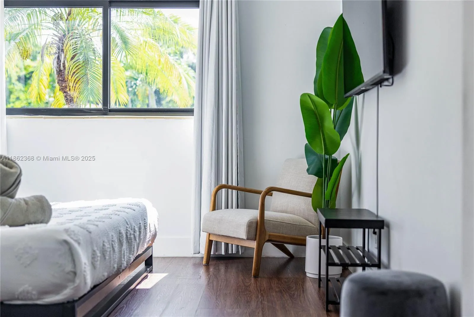 341 Sw 21st Rd, Miami, Florida 33129, Miami, Florida 33129, 3 Bedrooms Bedrooms, ,3 BathroomsBathrooms,Residential Lease,For Rent,341 Sw 21st Rd, Miami, Florida 33129,A11862368