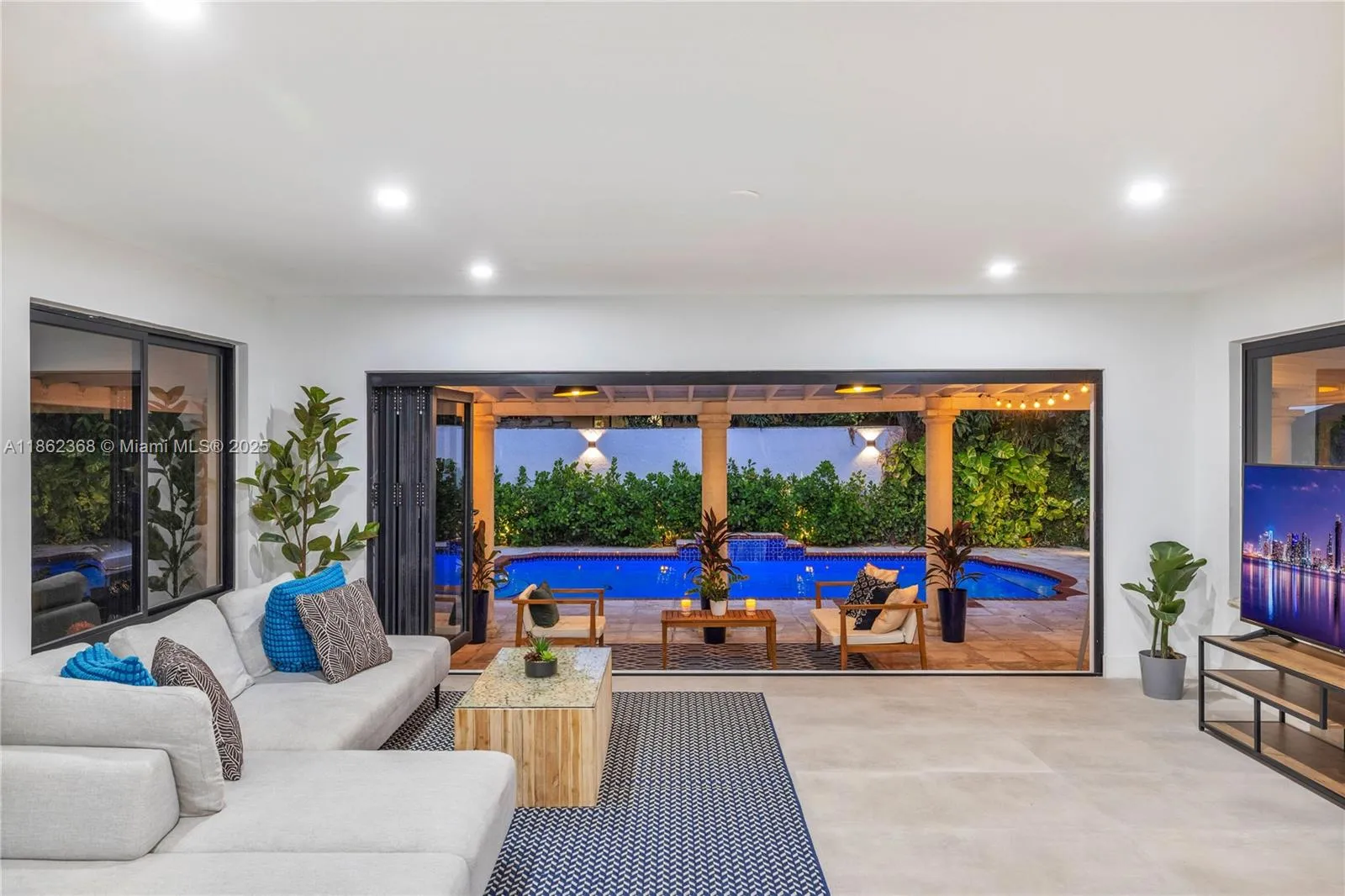 341 Sw 21st Rd, Miami, Florida 33129, Miami, Florida 33129, 3 Bedrooms Bedrooms, ,3 BathroomsBathrooms,Residential Lease,For Rent,341 Sw 21st Rd, Miami, Florida 33129,A11862368