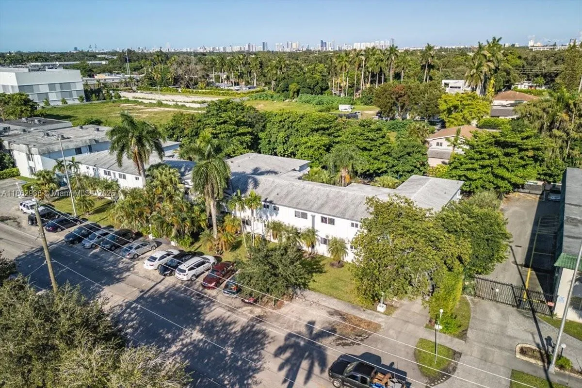 13201 Memorial Hwy, North Miami, Florida 33161, North Miami, Florida 33161, ,Residential Income,For Sale,13201 Memorial Hwy, North Miami, Florida 33161,A11862936