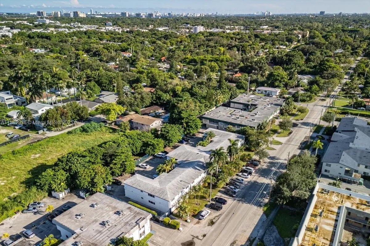 13201 Memorial Hwy, North Miami, Florida 33161, North Miami, Florida 33161, ,Residential Income,For Sale,13201 Memorial Hwy, North Miami, Florida 33161,A11862936