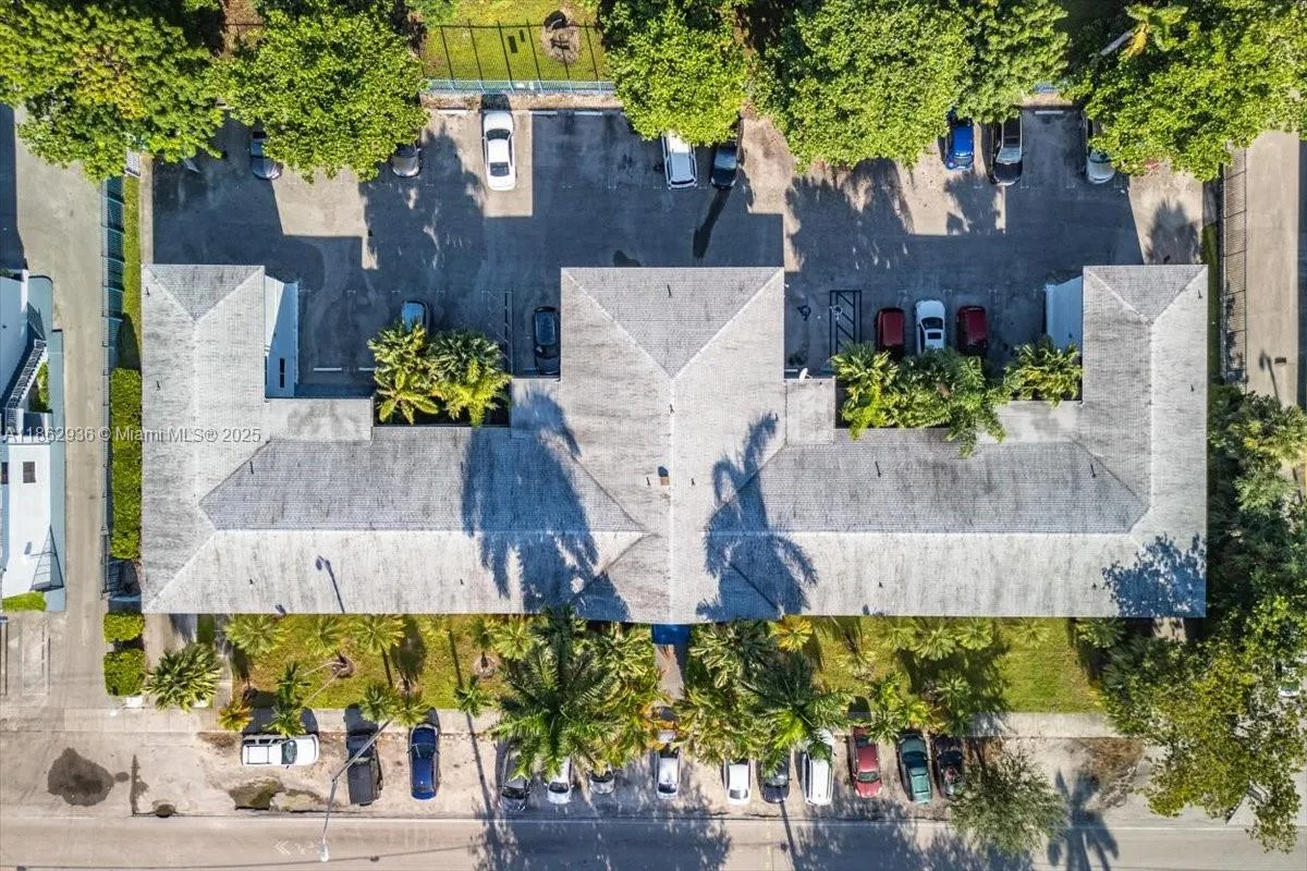 13201 Memorial Hwy, North Miami, Florida 33161, North Miami, Florida 33161, ,Residential Income,For Sale,13201 Memorial Hwy, North Miami, Florida 33161,A11862936