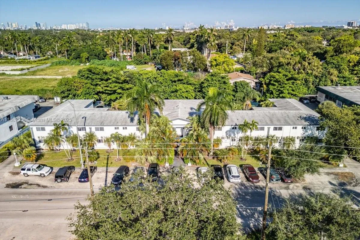 13201 Memorial Hwy, North Miami, Florida 33161, North Miami, Florida 33161, ,Residential Income,For Sale,13201 Memorial Hwy, North Miami, Florida 33161,A11862936