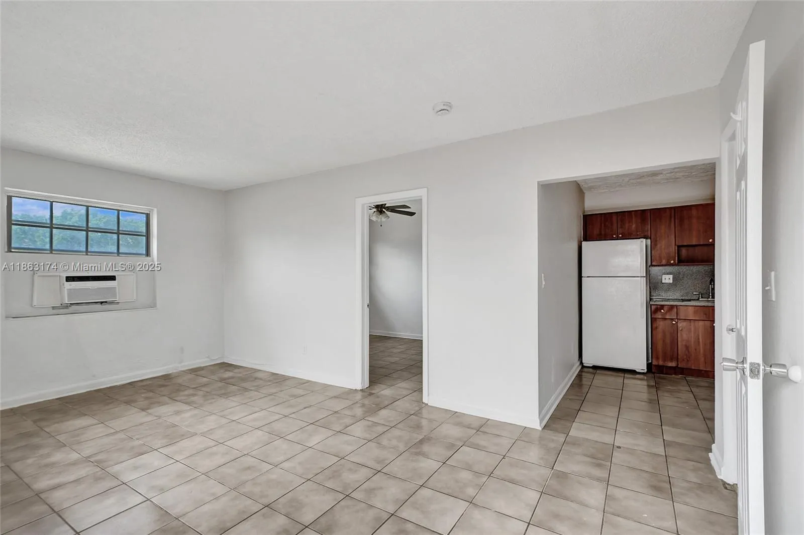 2525 Superior St 4, Opa Locka, Florida 33054, Opa Locka, Florida 33054, 1 Bedroom Bedrooms, ,1 BathroomBathrooms,Residential Lease,For Rent,2525 Superior St 4, Opa Locka, Florida 33054,A11863174