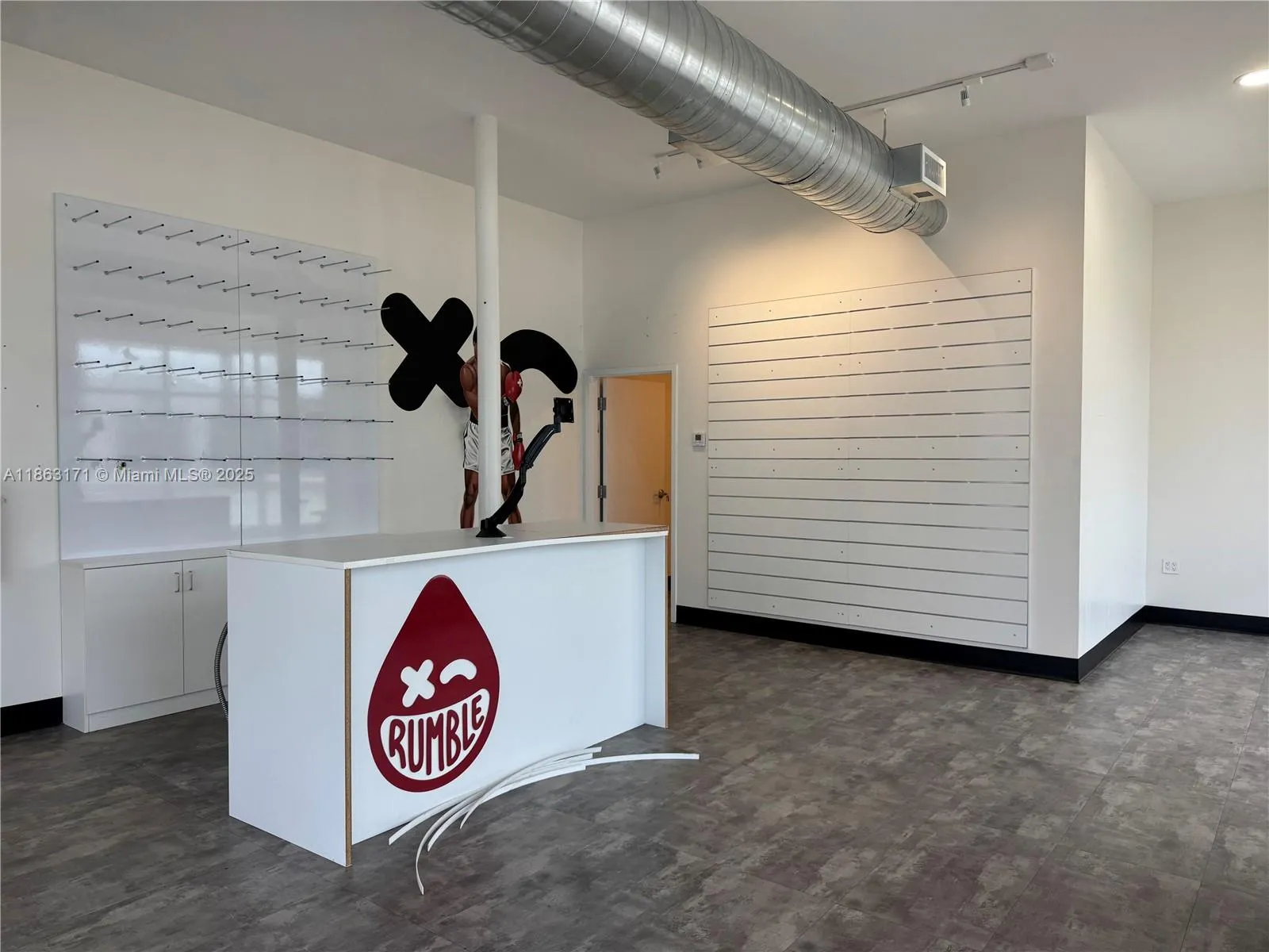 2341 Hollywood Blvd, Hollywood, Florida 33020, Hollywood, Florida 33020, ,Commercial Lease,For Rent,2341 Hollywood Blvd, Hollywood, Florida 33020,A11863171