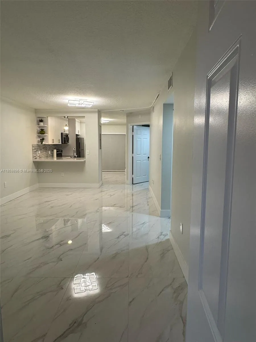 Pembroke Pines, Florida 33024, 2 Bedrooms Bedrooms, ,2 BathroomsBathrooms,Residential Lease,For Rent,A11859896